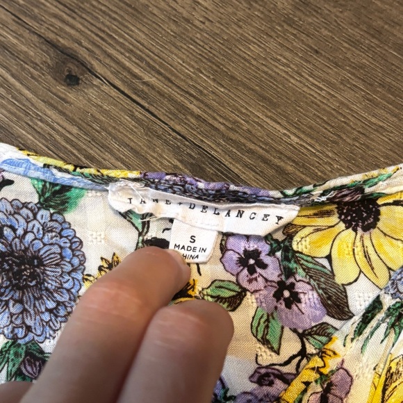 Jane and Delancey - Floral Blouse with Yellow and Blue Accents - Picture 4 of 10